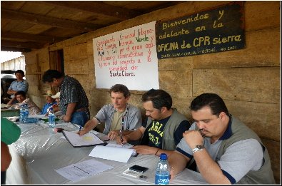 Firma del Convenio entre Fundación Guillermo Toriello y  Verde & Azul   Santa Clara, Chajul Quiché 19/07/2011